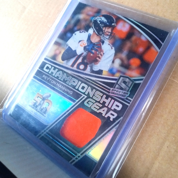 🏈🏆Peyton Manning "Game Used Patch - Championship Gear 71/99" Insert Card🏆🏈 - Picture 2 of 6